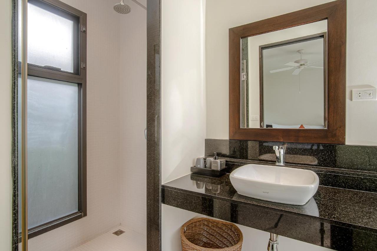 Three Bedroom Onyx Villa Nai Harn Dış mekan fotoğraf